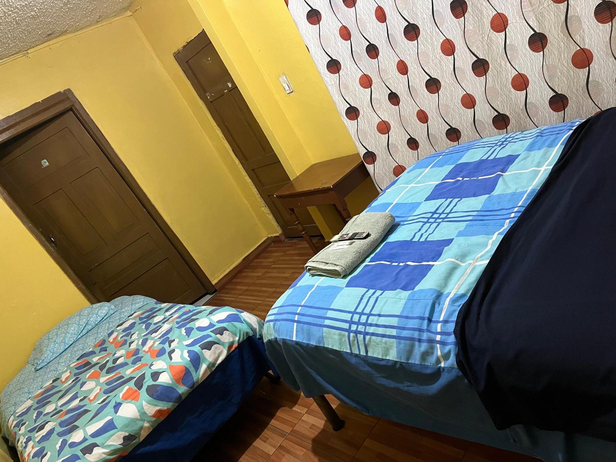 Hotel Residencial Miraflores Loja Buitenkant foto